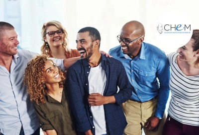 groupe de collègues heureux