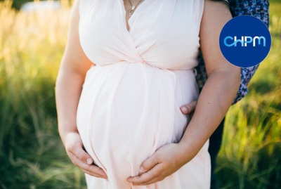 gros plan ventre femme enceinte